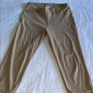 Time and Tru Khaki Capris